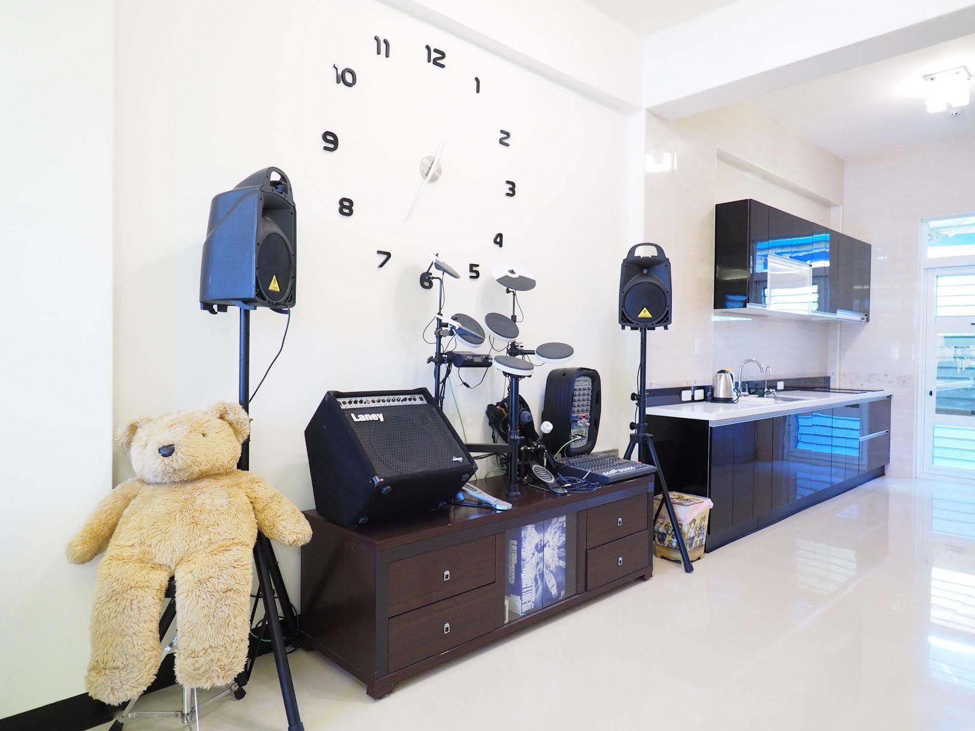 Love And Peace B&B Taitung Экстерьер фото